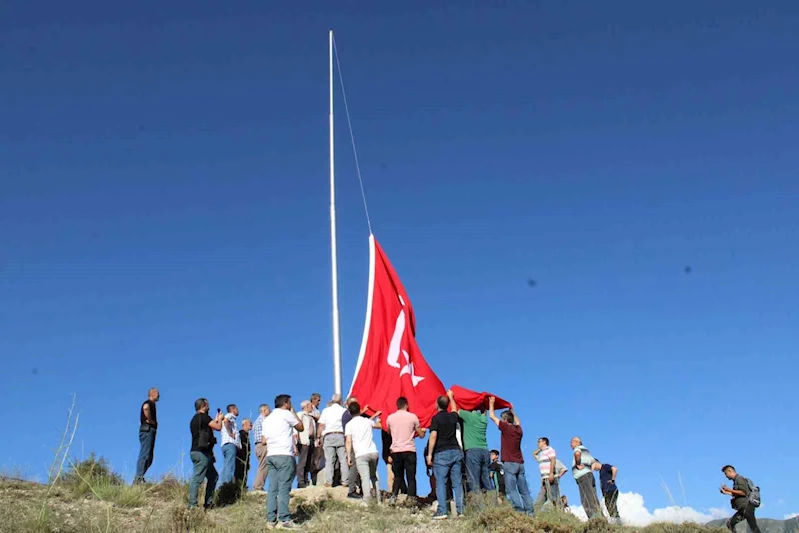 Şehit öğretmenlerin anısına anlamlı destek