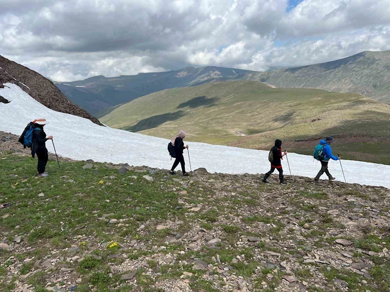 Erzurum’da dört mevsimi yaşatan doğa yürüyüşü