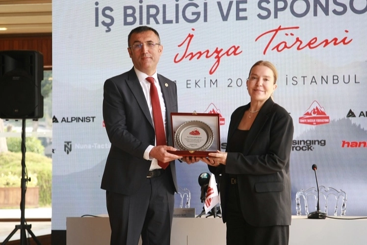 Türk Dağcılığında Tarihi İş Birliği: Alpinist ve TDF Güçlerini Birleştirdi