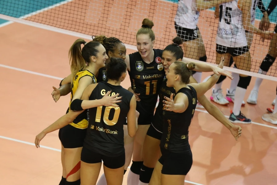Sultanlar Ligi: Eczacıbaşı Dynavit: 2 - VakıfBank: 3