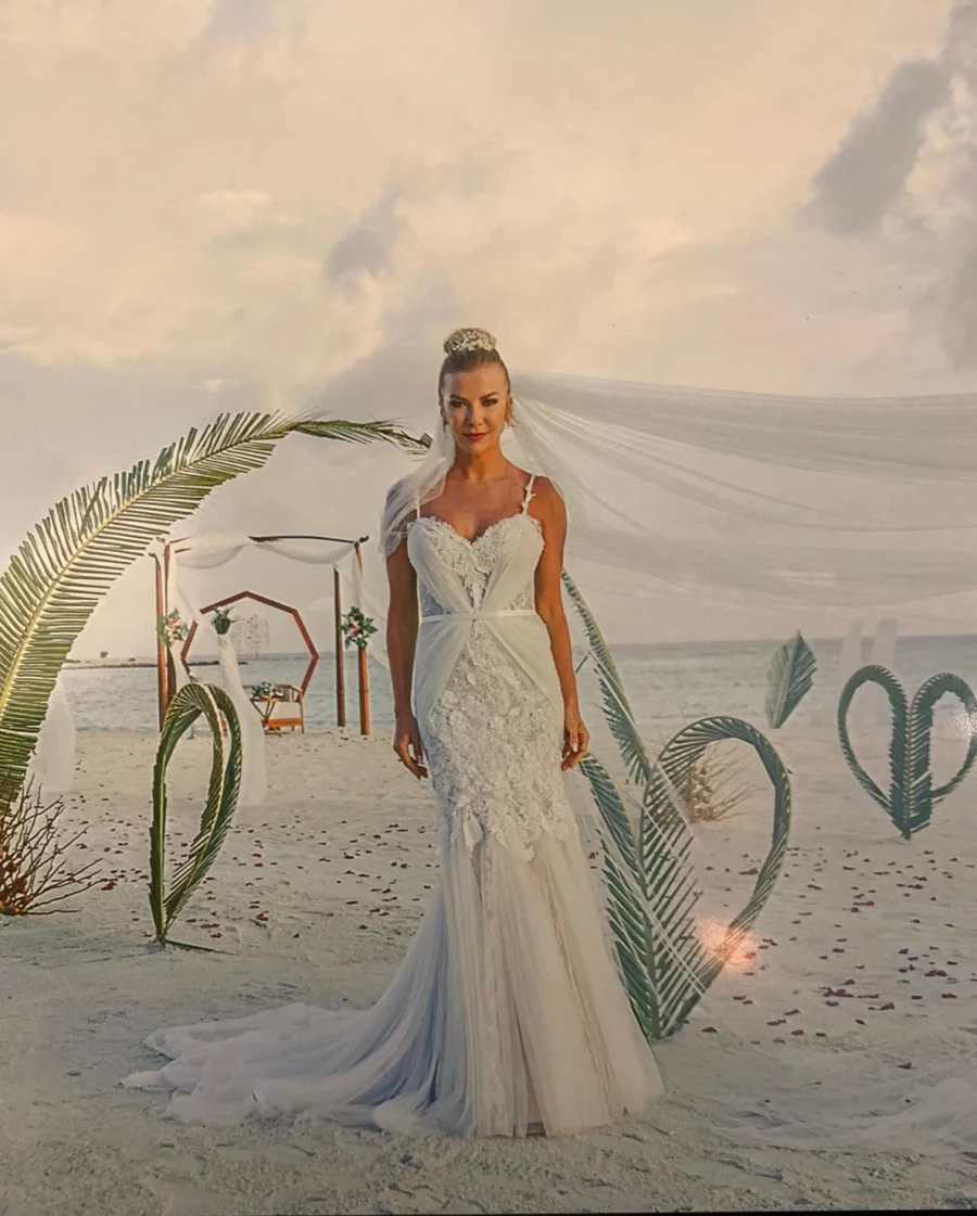 İvana sert, gelinliğini Beyaz Butik’ten seçti