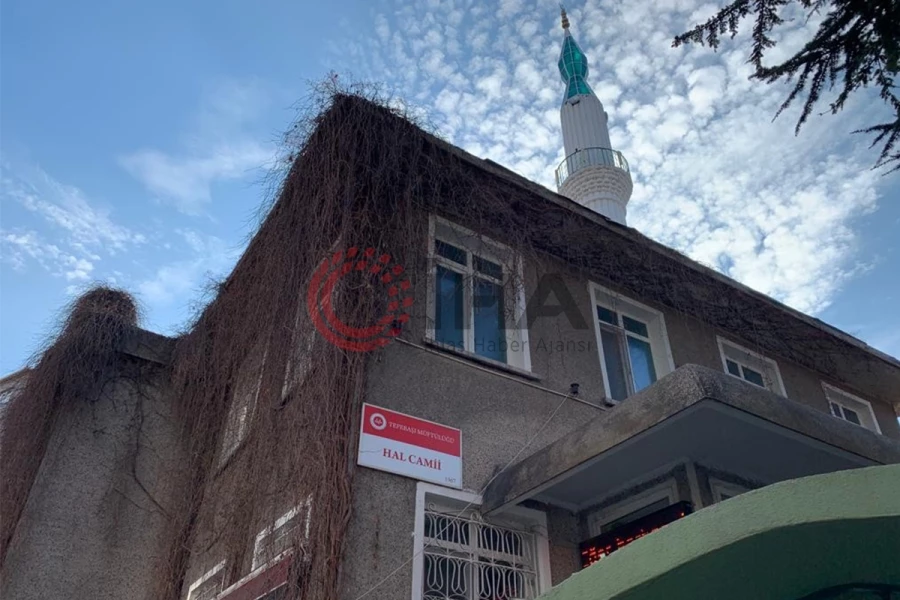 Yıkılması gündeme gelen Hal Camii