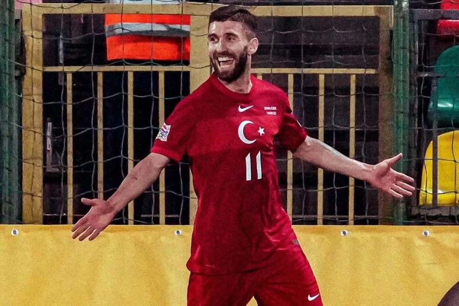 Doğukan Sinik resmen Hull City