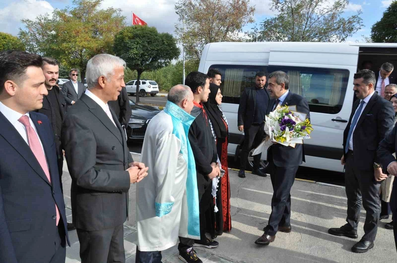 Milli Eğitim Bakanı Tekin: 