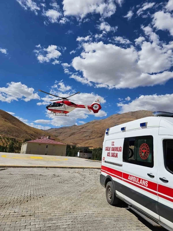 Kalp Hastası 60 Yaşındaki Hasta Helikopter Ambulansla Van