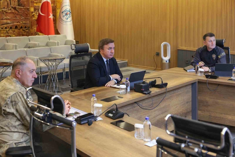Vali Aydoğdu, VKS Toplantısında Güvenlik ve Kamu Düzeni Görüşüldü