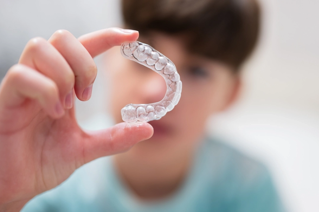 Çocuklarda Şeffaf Plaklarla Ortodontik Tedavi