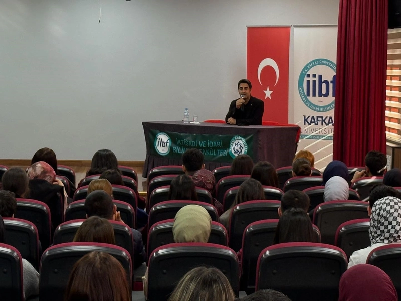 Kaymakam Aslantatar Öğrencilerle Kamu Yönetimi Tecrübelerini Paylaştı