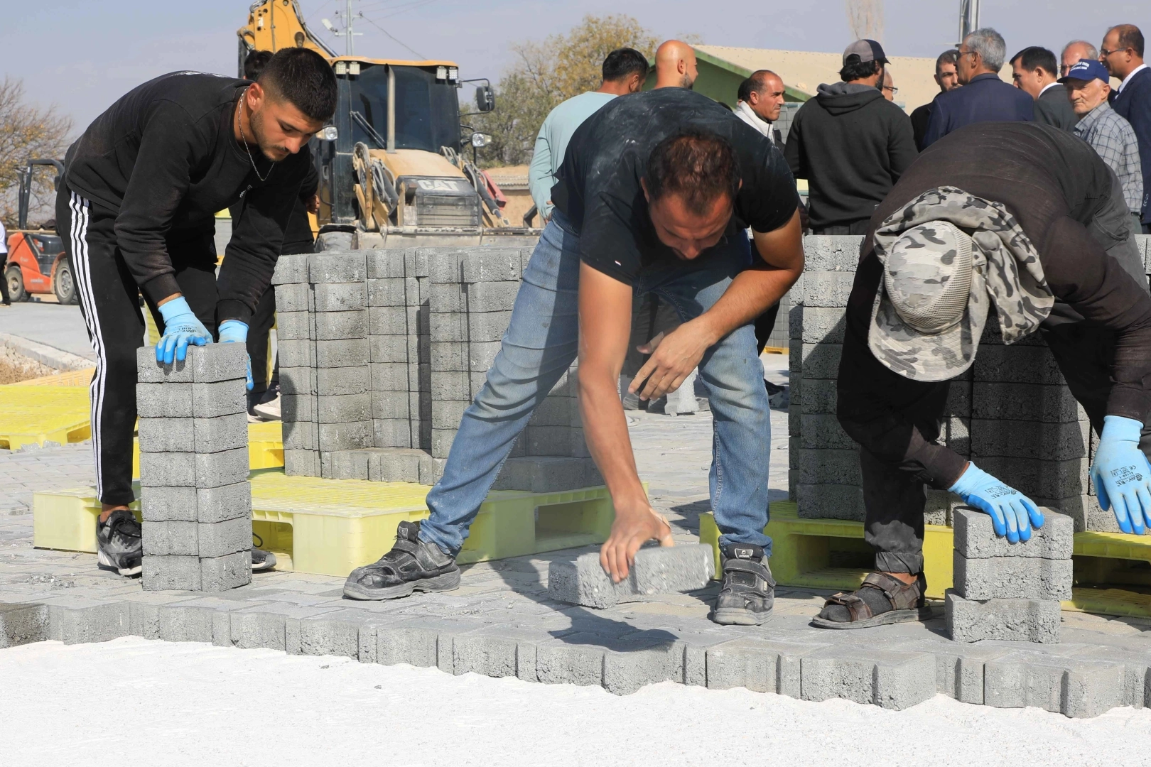 Karatay Belediyesi Tüm Mahallelere Altyapı Hizmeti Götürüyor