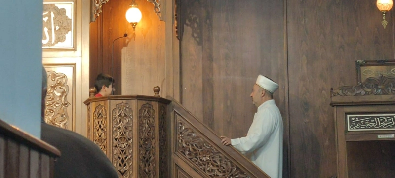 İmam Hatibin Örnek Davranışı Van