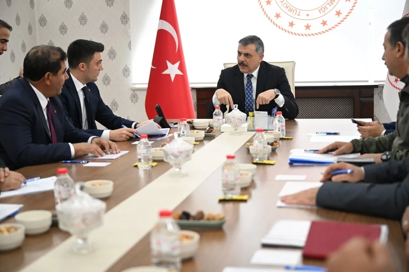 Vali Çiftçi Horasan