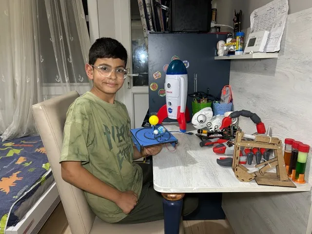 Amerikan üniversitesinden eğitim daveti alan küçük dahi Ümit’in sırrı kitap okumak