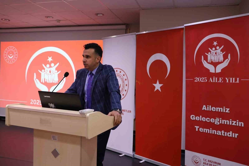 Aile Eğitiminde Onurlandırma Yöntemi Konuşuldu