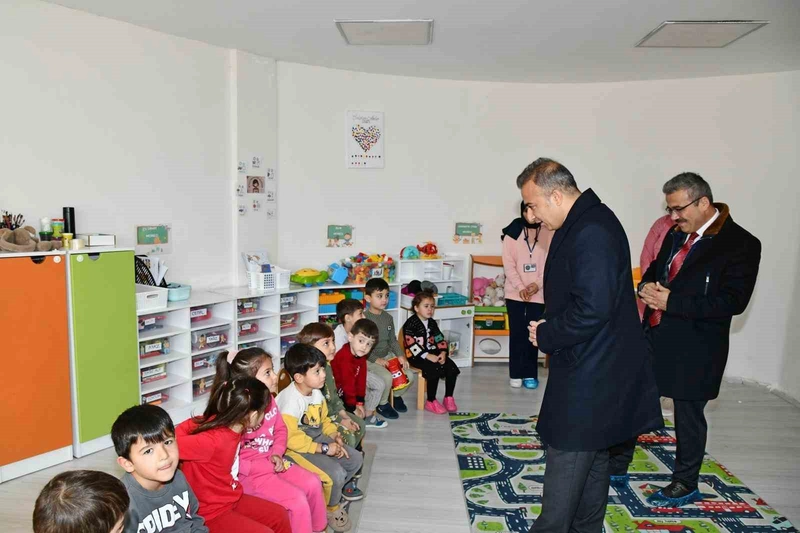 Vali Çiçek, TOKİ Kızılay Anaokulu