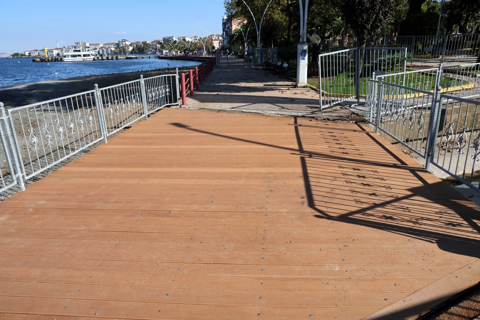 Kocaeli Değirmendere Sahiline Yaya Geçiş Köprüsü