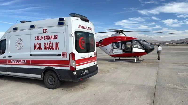 Trafik Kazası Yaralısı Ambulans Helikopterle Van