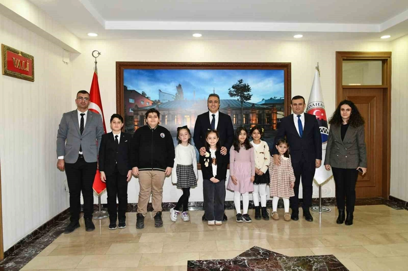 Vali Çiçek, Dünya Çocuk Hakları Günü