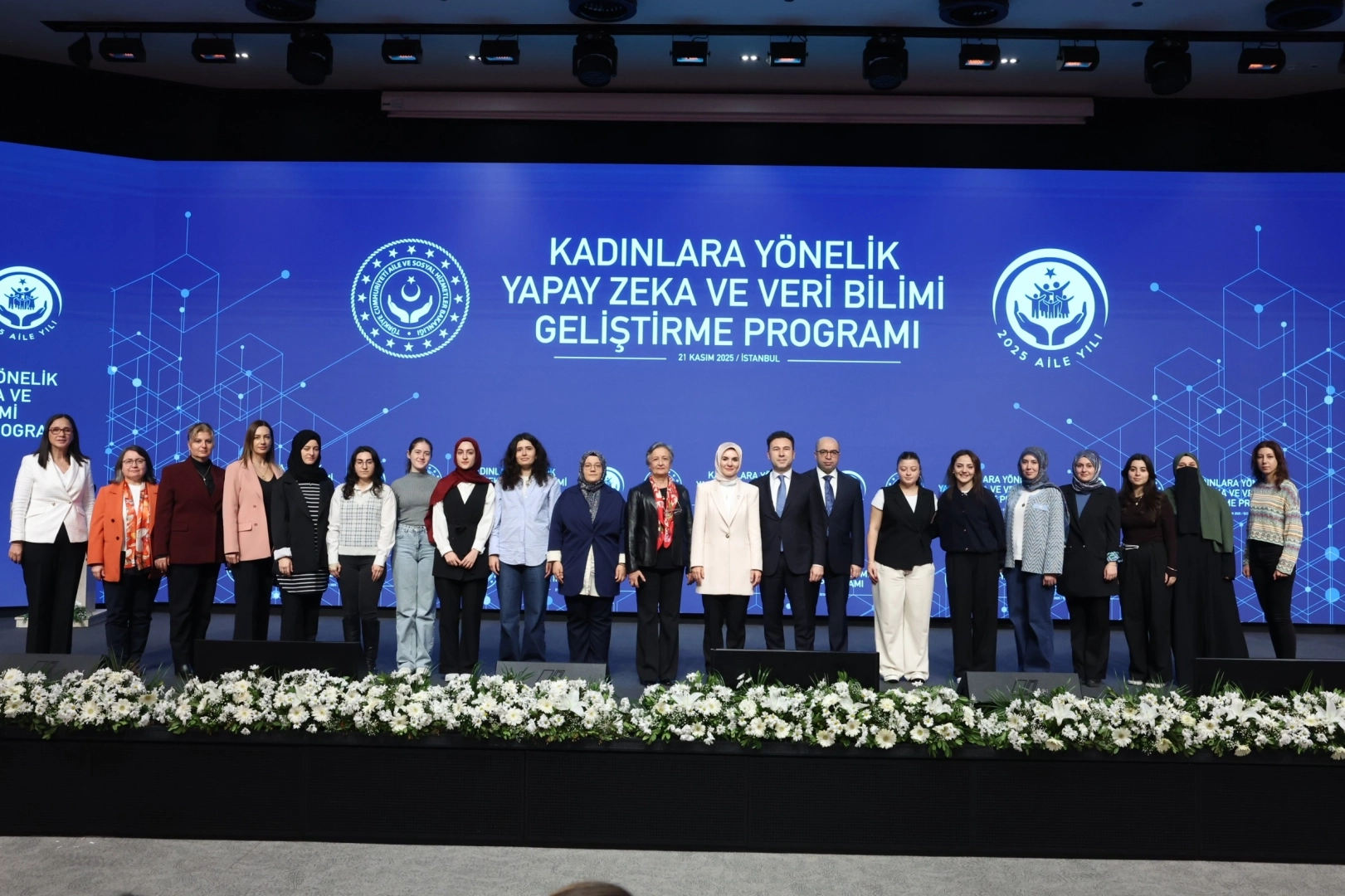 Bakan Göktaş: Kadınların Yapay Zekâya Katılımı Teknolojiyi Daha Adil Yapacak