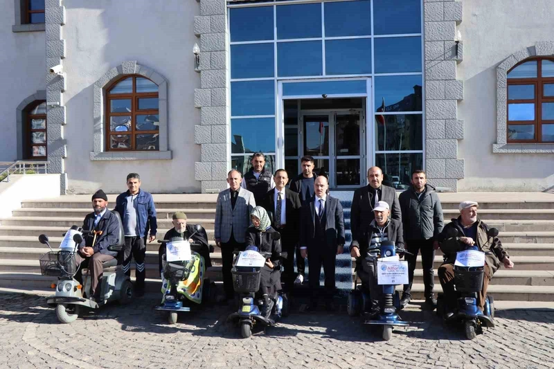 Özel İhtiyaçlı Bireylere Akülü Araç Desteği