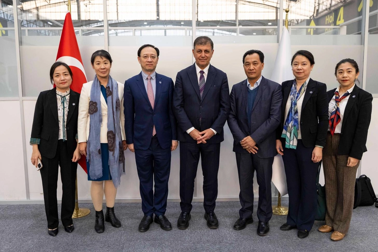 İzmir Büyükşehir, Çin