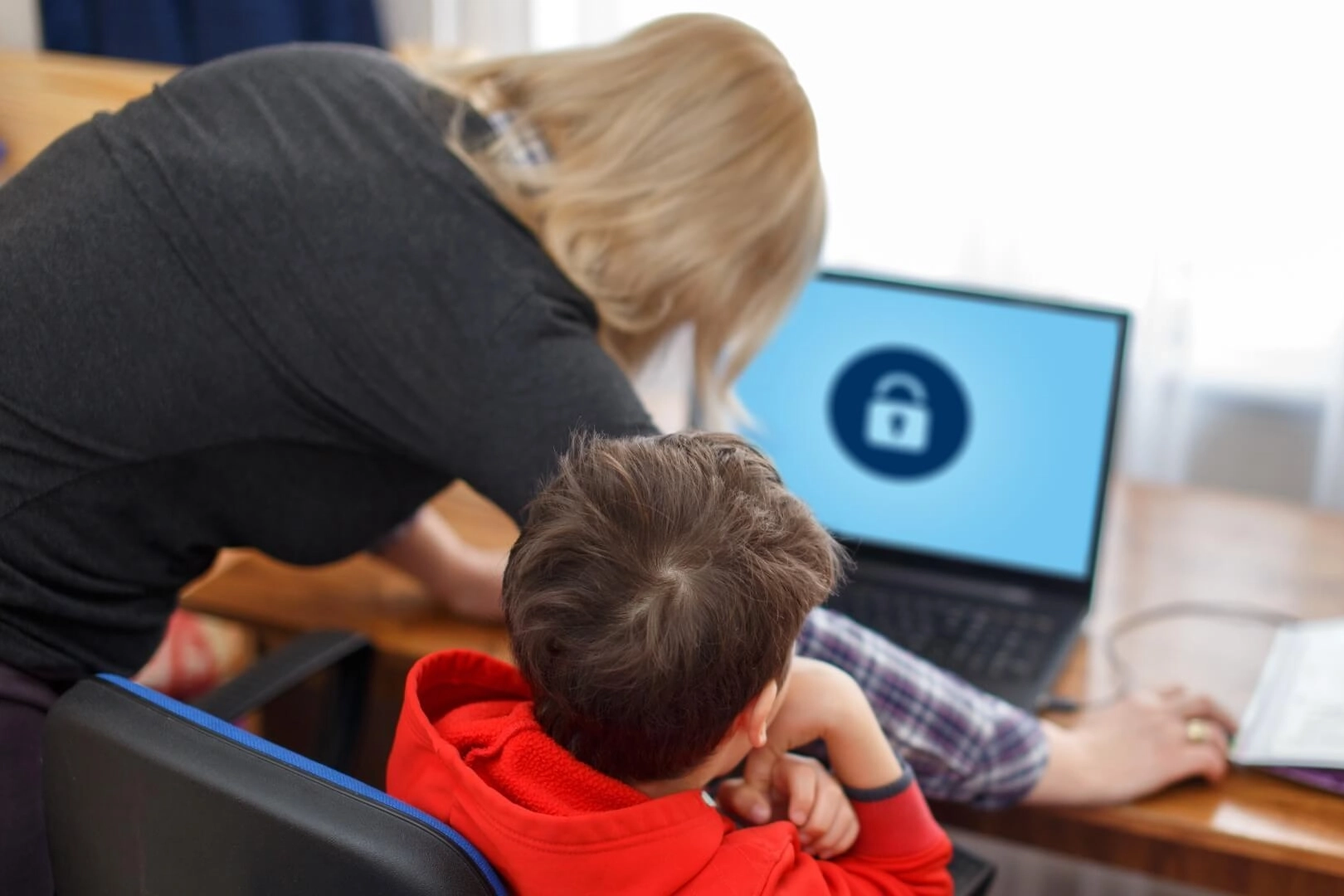 Çocukları Dijital Tehditlere Karşı Koruyacak Yeni Düzenlemeler Geliyor