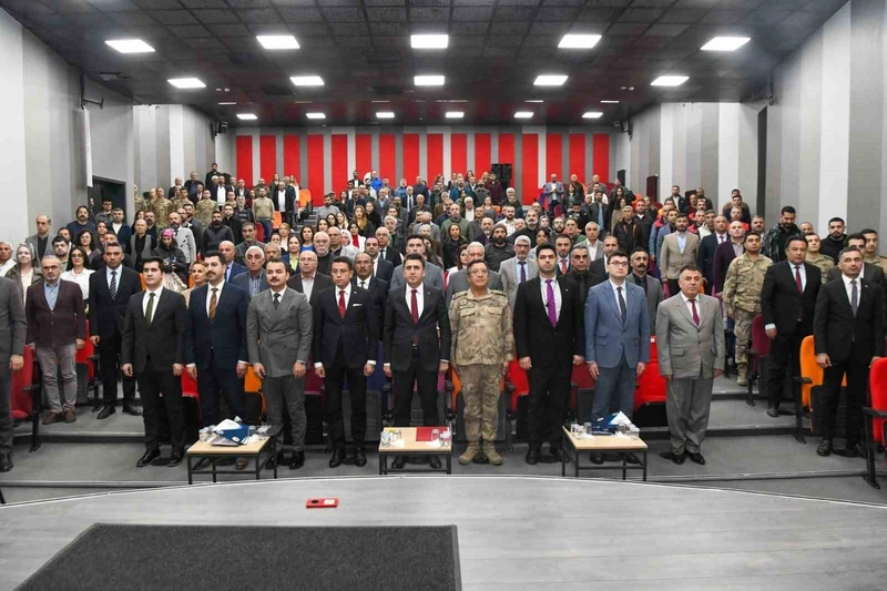 Tunceli Valisi Aygöl: 