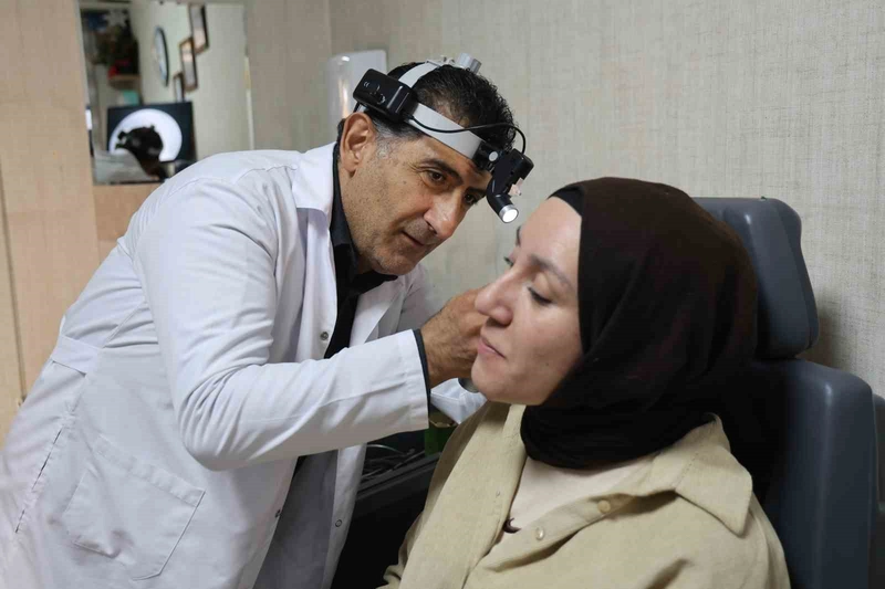 KBB Uzmanı Özbay: Mevsim Geçişlerinde Üst Solunum Yolu Enfeksiyonları Artıyor