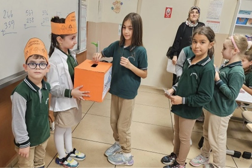 Keşanlı İlkokul Öğrencileri Harçlıklarını LÖSEV