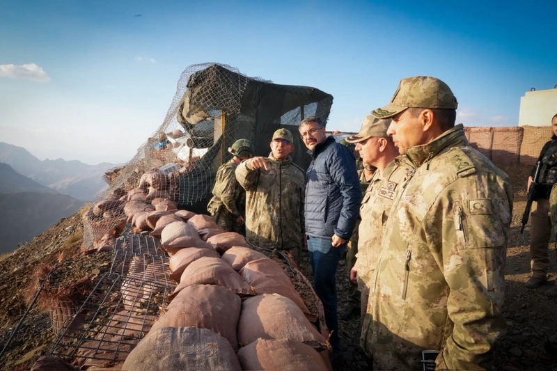 2. Ordu Komutanı Korgeneral Topaloğlu Sınırda İncelemelerde Bulundu