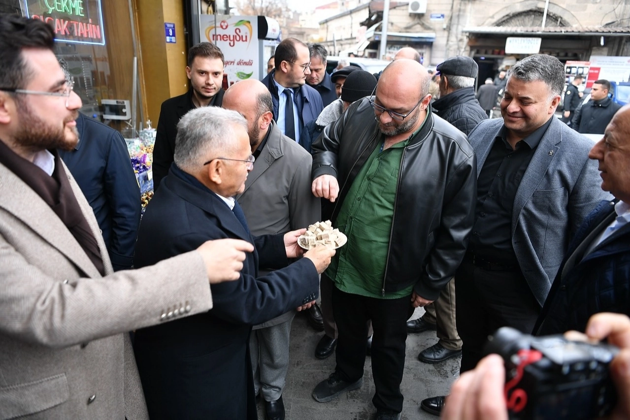 Memduh Büyükkılıç Camikebir Esnafıyla Buluştu