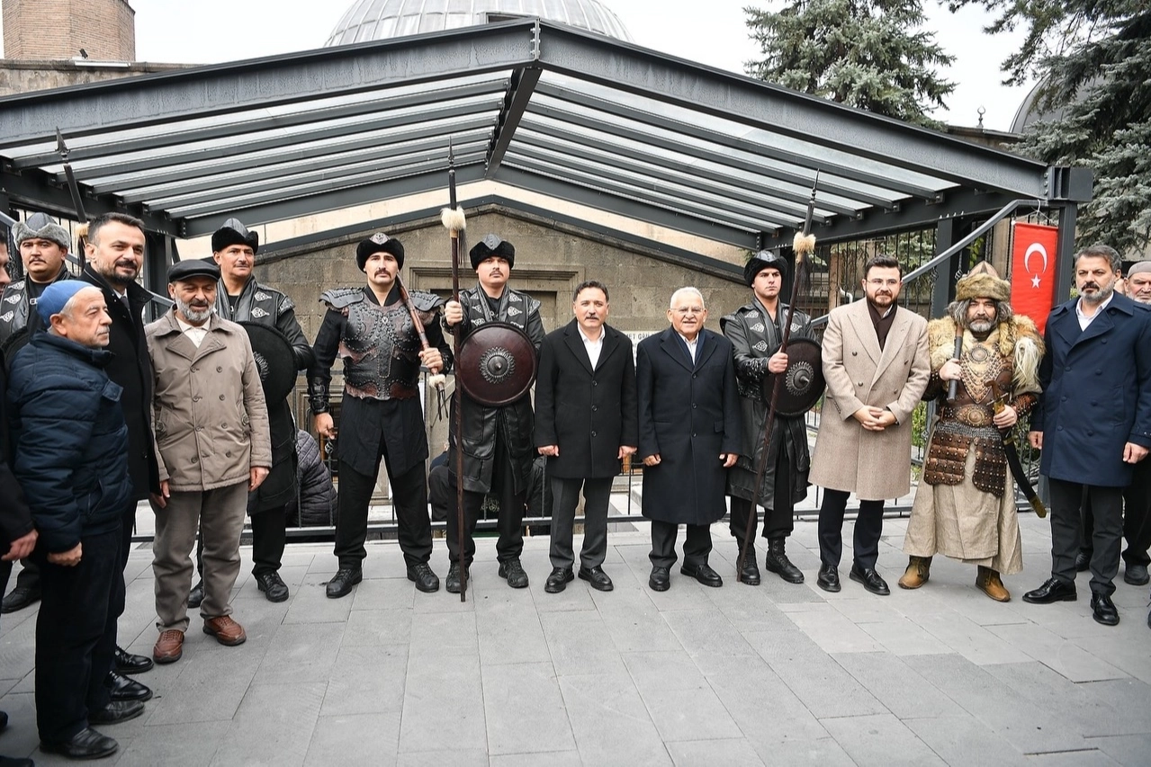 Kayseri, Kurucusu Melik Muhammed Gazi