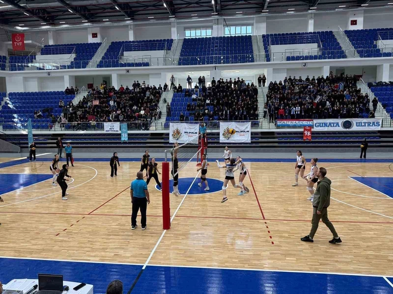 Şehriban Günata Anadolu Lisesi Voleybolda İl Şampiyonu