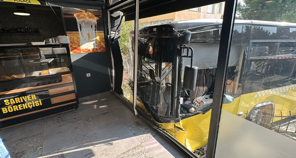 Üsküdar’da İETT otobüsü börekçiye daldı: 4 yaralı