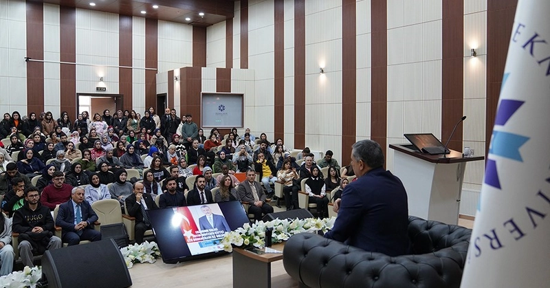 Erzurum Valisi Mustafa Çiftçi, ETÜ Öğrencileriyle Buluştu