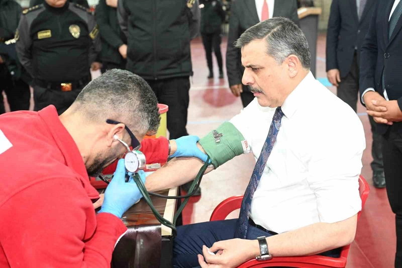 Vali Mustafa Çiftçi 45. Kan Bağışını Gerçekleştirdi