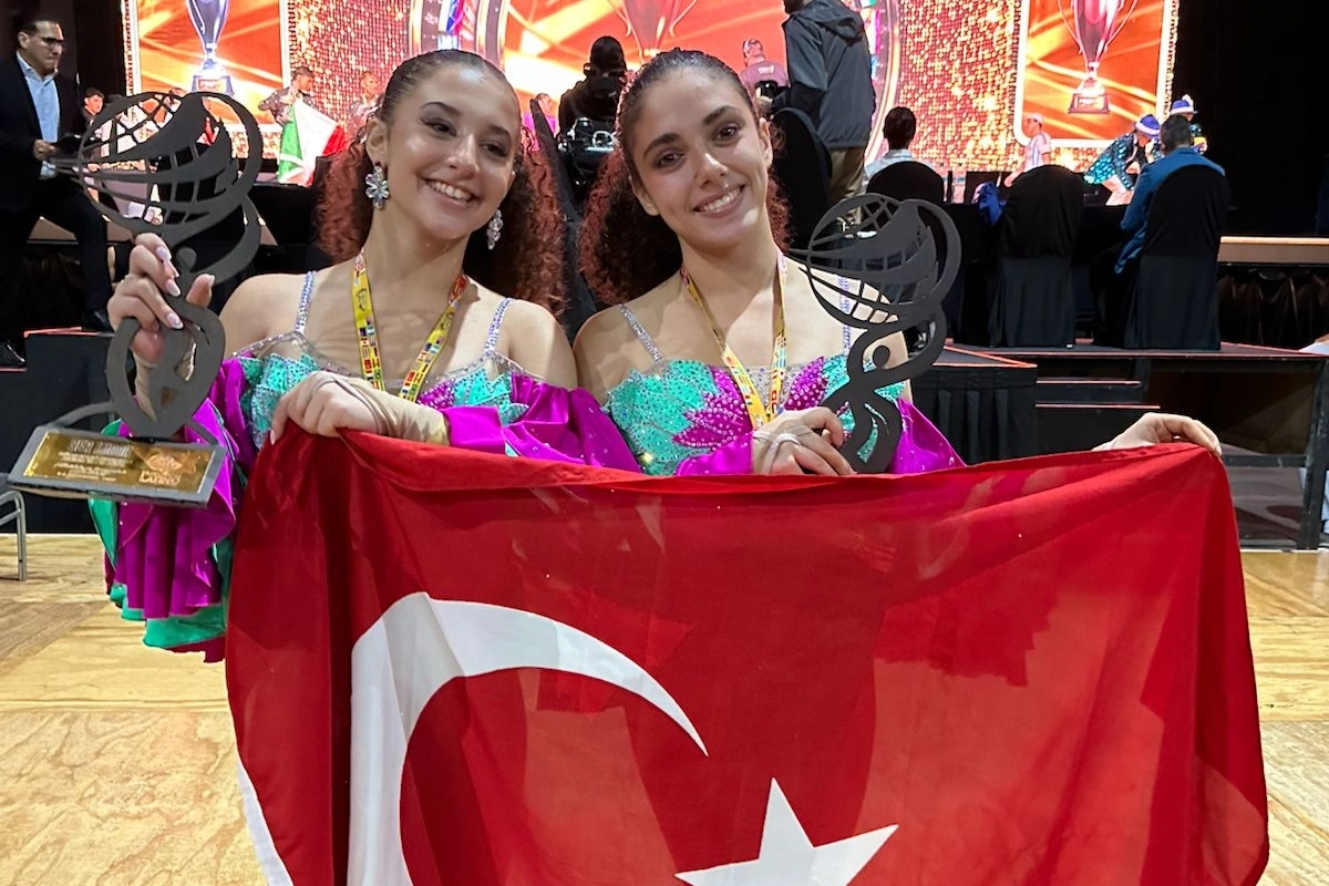 Melis Devrim, Euroson Latino