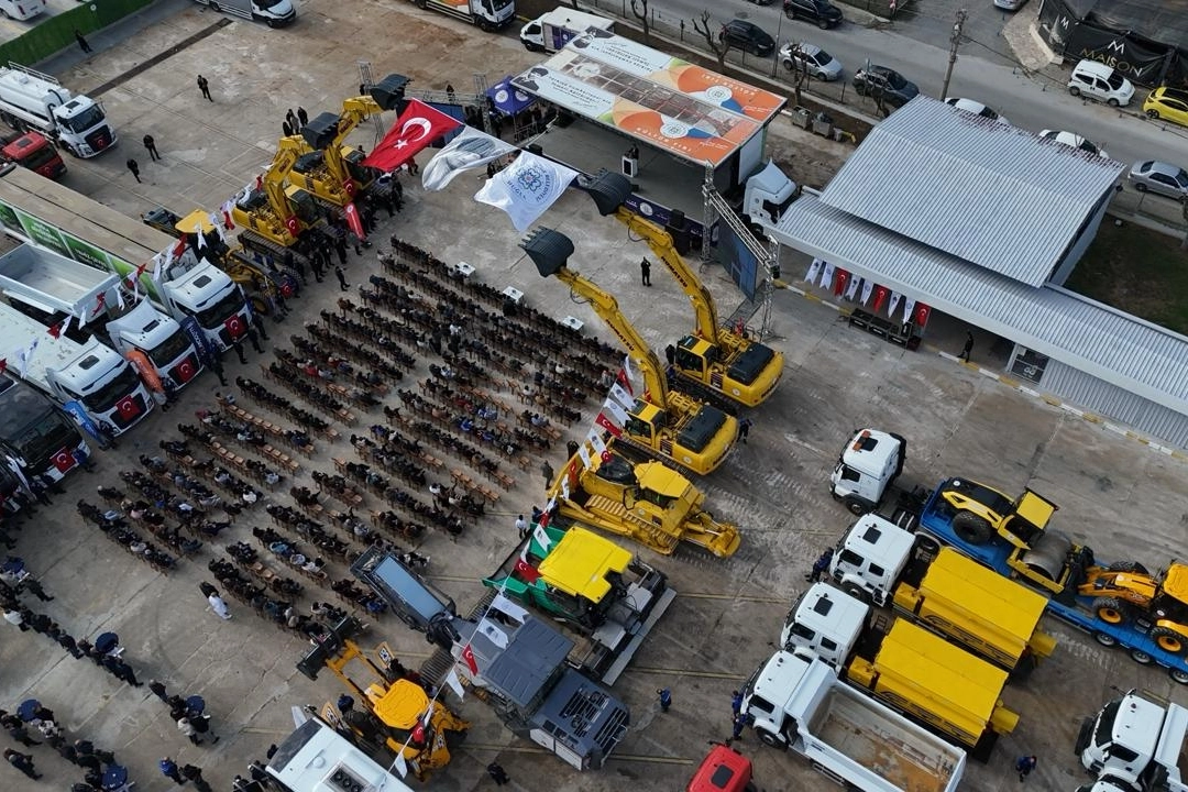 Muğla Büyükşehir Belediyesi 170 Yeni Araçla Güçleniyor