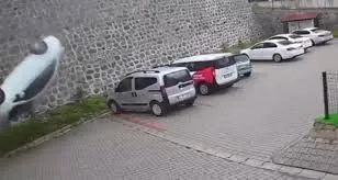  Ordu’da otomobil site bahçesine uçtu: 1 ölü